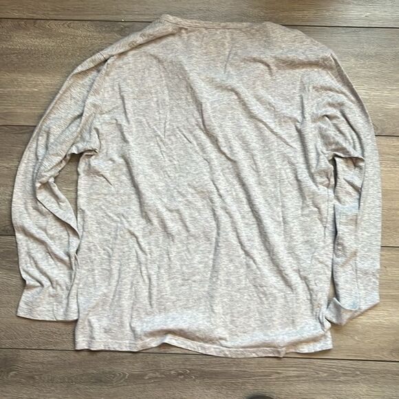 MM83 Core long sleeve button top - Picture 3 of 4